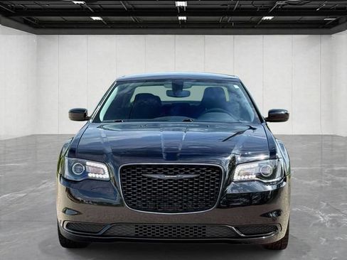 Certified 2023 Chrysler 300 Touring w/ Sport Appearance Package RWD image 8
