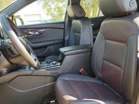 Used 2024 Chevrolet Blazer RS w/ Enhanced Convenience Package FWD image 15