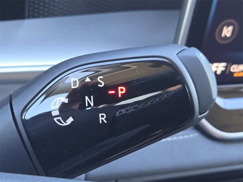 New 2026 Volkswagen Tiguan SE image 17