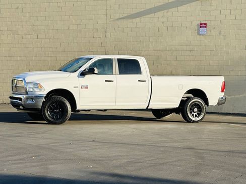 Used 2012 RAM 2500 SLT w/ Technology Group AWD/4WD image 3
