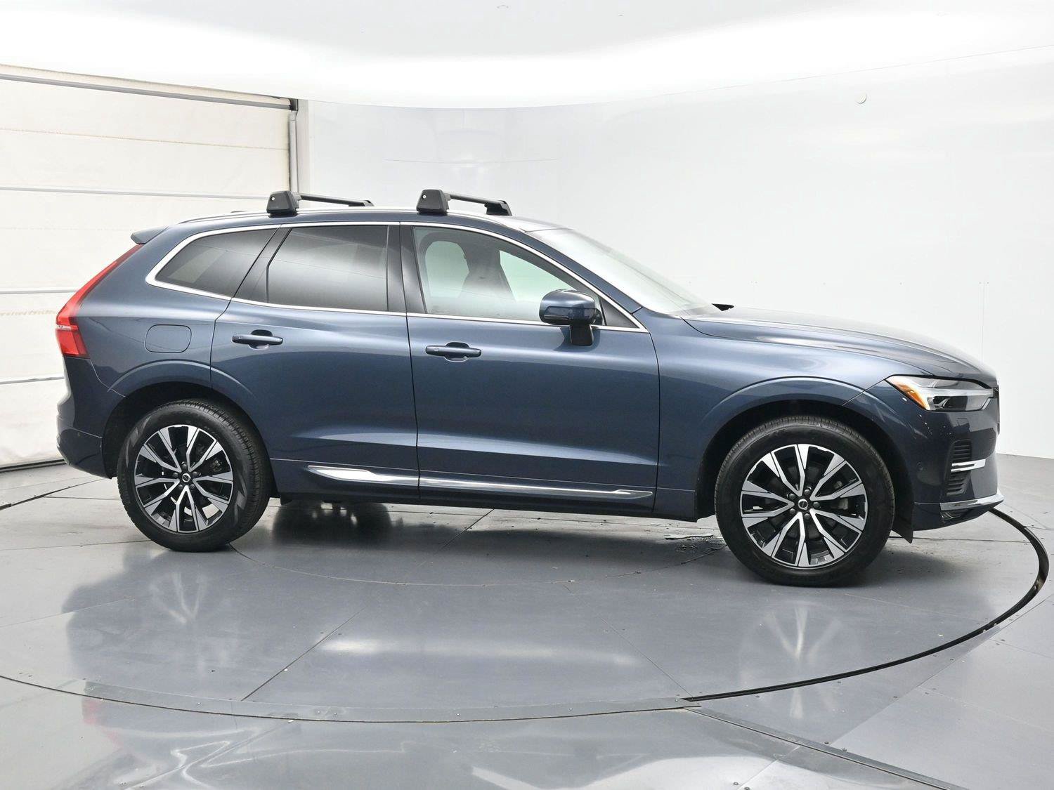 Used 2023 Volvo XC60 B5 Plus w/ Climate Package AWD/4WD image 30