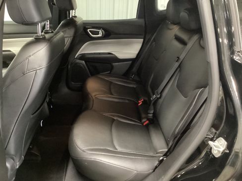 Used 2025 Jeep Compass Limited w/ Elite Group AWD/4WD image 33