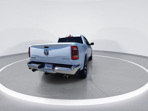 Used 2021 RAM 1500 Laramie AWD/4WD image 2