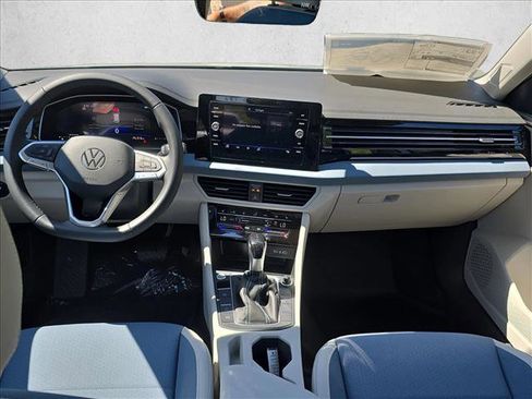 New 2026 Volkswagen Jetta SE FWD image 19