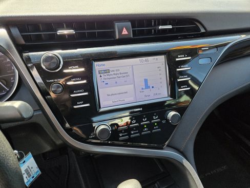 Used 2020 Toyota Camry LE w/ Carpet Mat Package FWD image 17