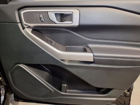 Certified 2023 Ford Explorer XLT w/ Equipment Group 202A image 21