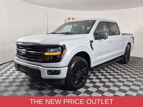 Used 2025 Ford F150 XLT w/ Equipment Group 302A MID AWD/4WD image 8