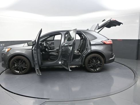 Used 2022 Ford Edge ST w/ Equipment Group 401A AWD/4WD image 35