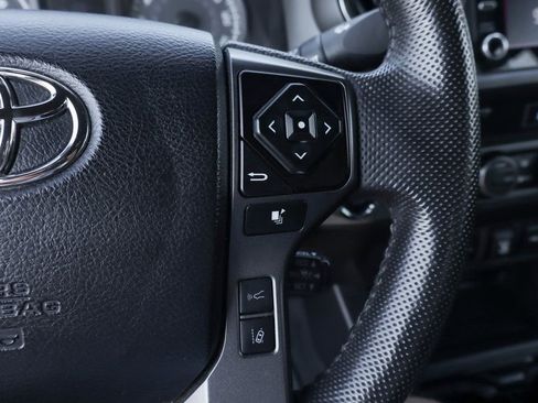 Used 2022 Toyota Tacoma TRD Off-Road w/ Technology Package image 23