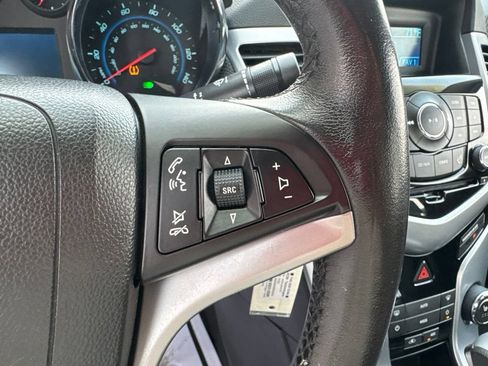 Used 2011 Chevrolet Cruze LTZ FWD image 18