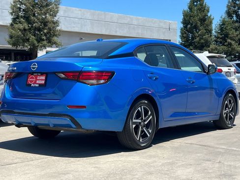 Used 2025 Nissan Sentra SV FWD image 3