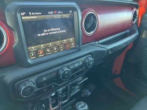 Used 2023 Jeep Wrangler Unlimited Rubicon image 27