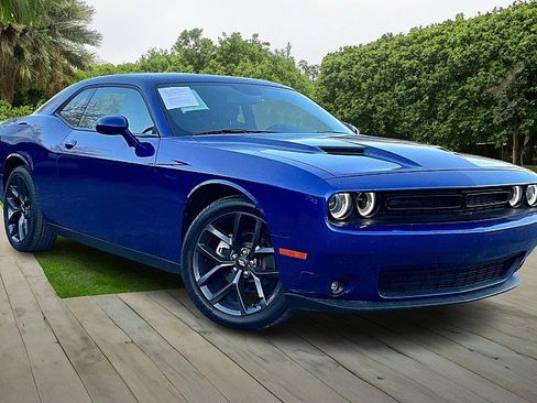 Used 2021 Dodge Challenger SXT w/ Blacktop Package image 11