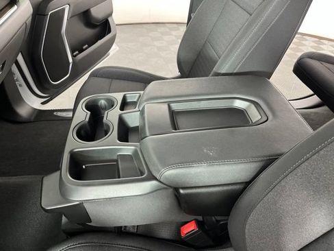 Used 2023 Chevrolet Silverado 1500 LT AWD/4WD image 30