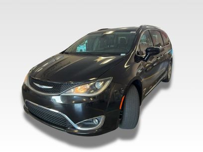 Used 2017 Chrysler Pacifica Touring-L Plus