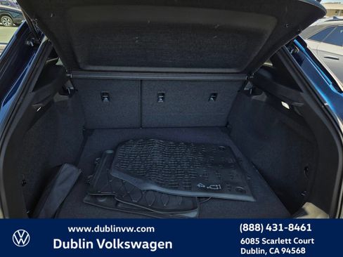 Used 2023 Volkswagen ID.4 Pro RWD image 22