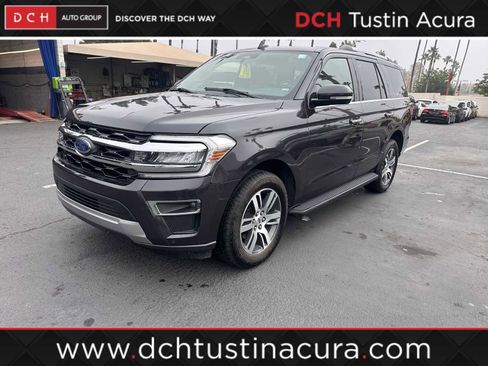 Used 2024 Ford Expedition Limited image 1