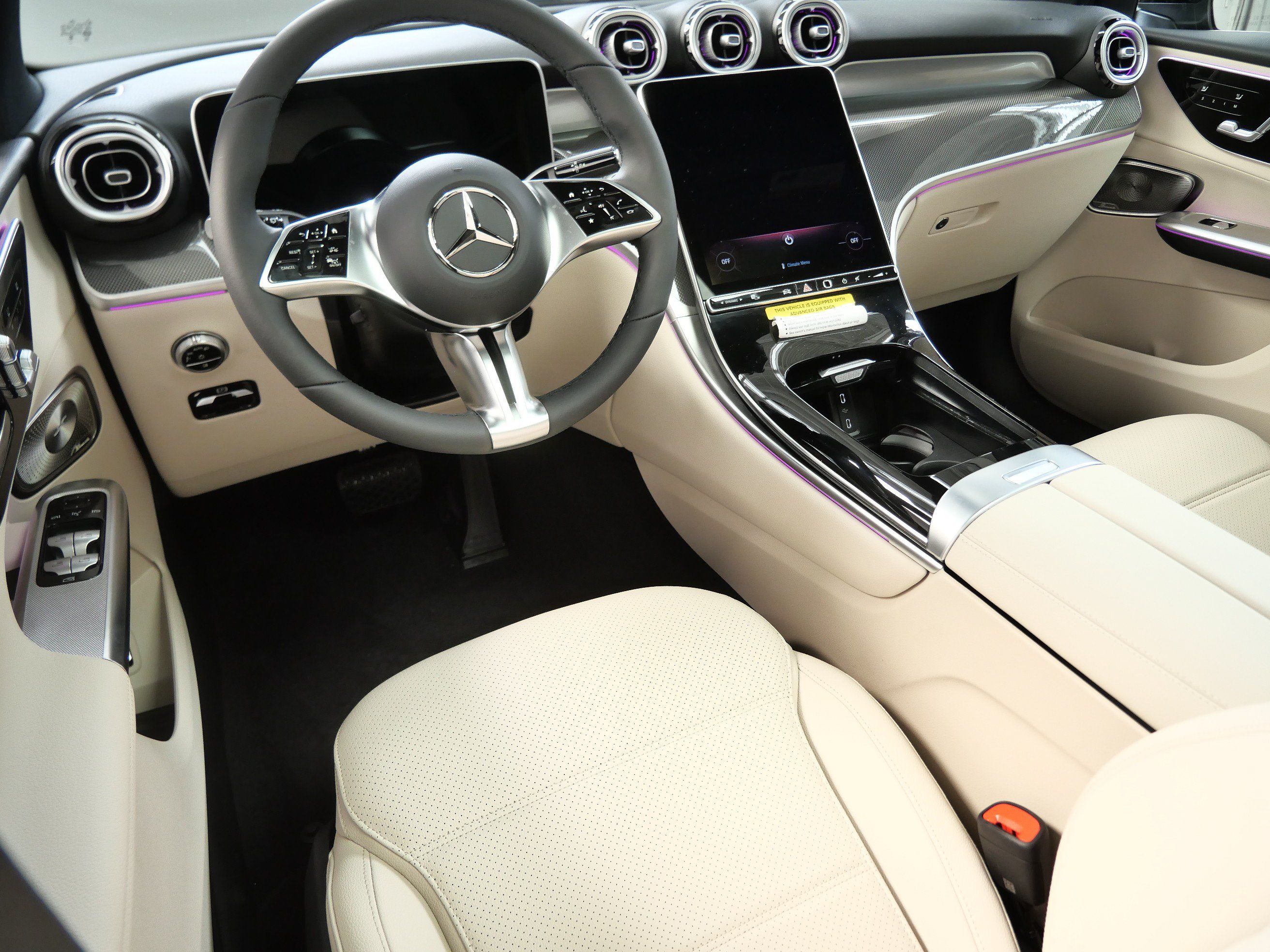 New 2026 Mercedes-Benz GLC 300 4MATIC image 2