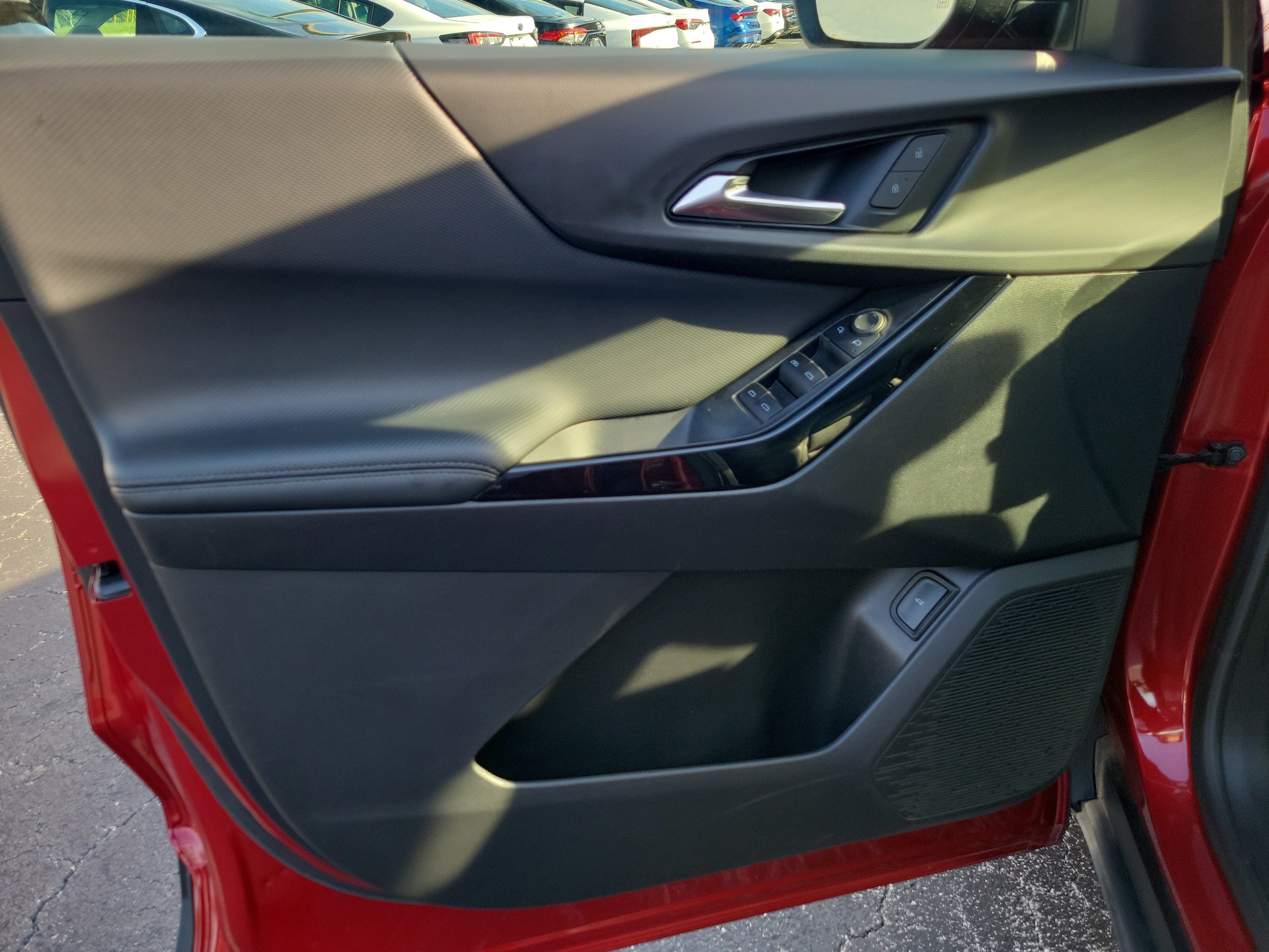 Used 2025 Chevrolet Equinox LT w/ Convenience Package II FWD image 27