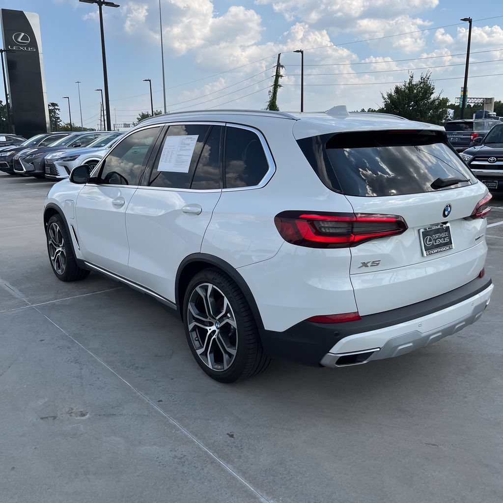 Used 2021 BMW X5 xDrive45e w/ Premium Package AWD/4WD image 2