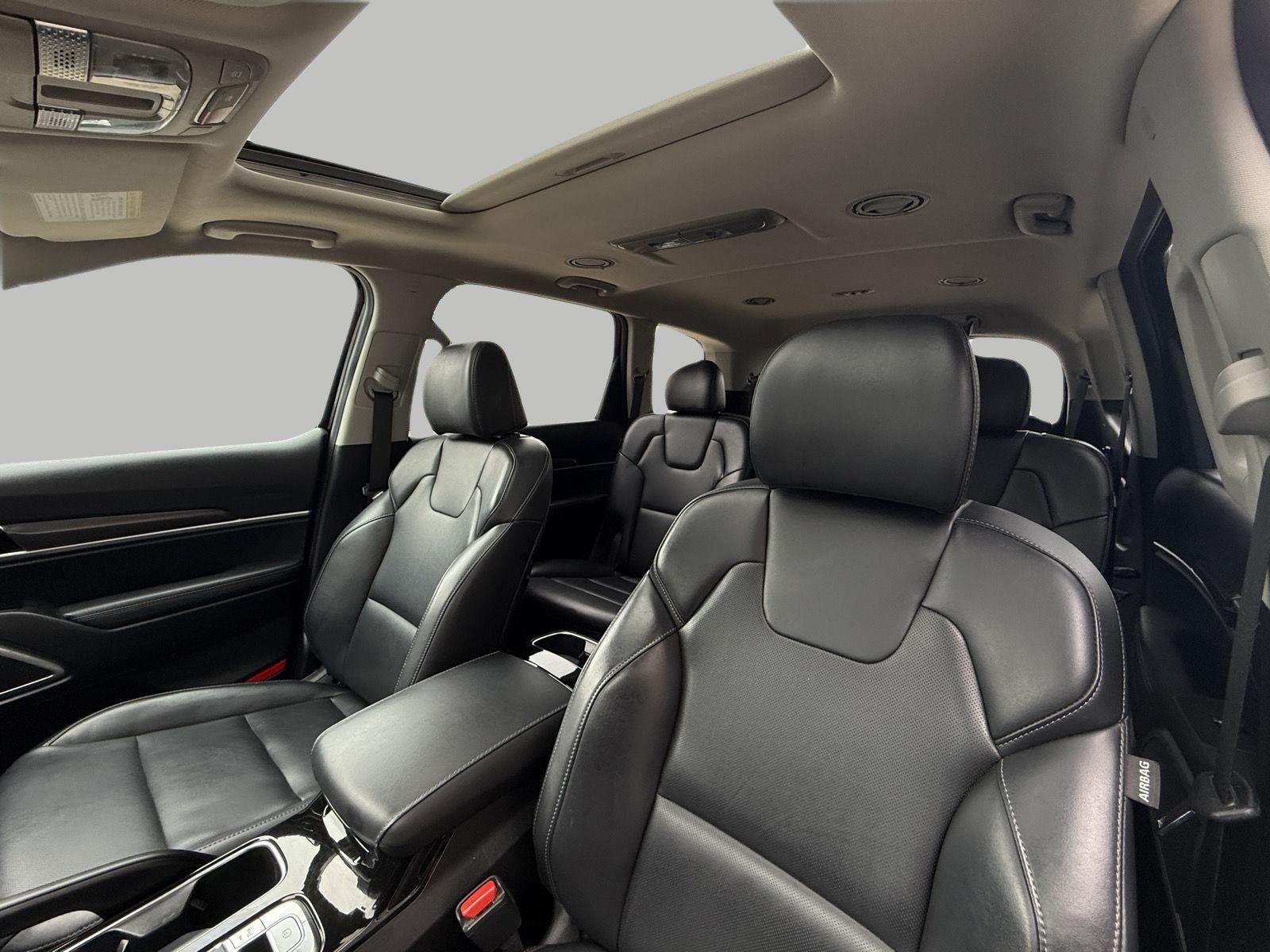 Used 2025 Kia Telluride S AWD/4WD image 47