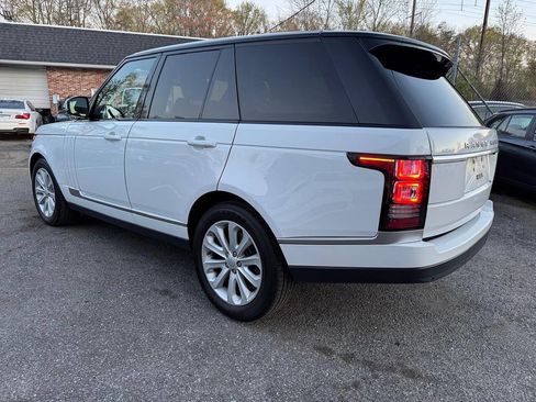 Used 2016 Land Rover Range Rover HSE image 4