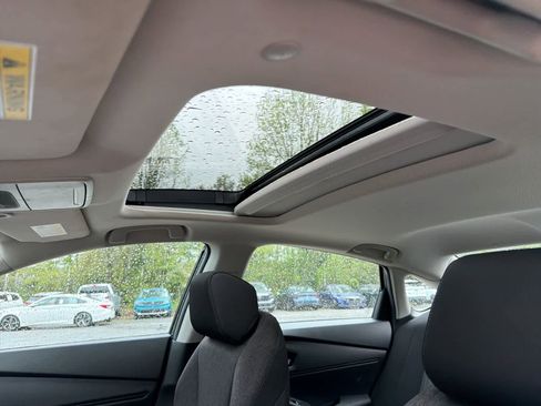 Used 2024 Honda Accord EX image 19