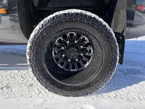 Used 2019 GMC Sierra 3500 SLT image 9