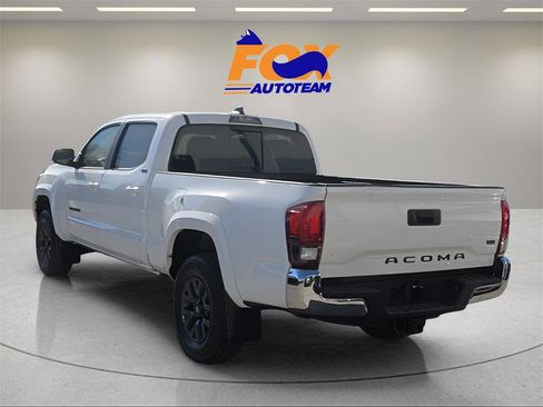 Certified 2023 Toyota Tacoma SR5 image 3