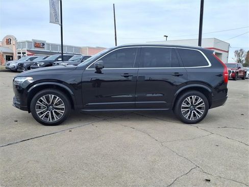 Used 2021 Volvo XC90 T5 Momentum w/ Advanced Package image 2