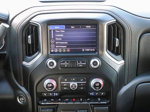 Used 2020 GMC Sierra 1500 AT4 w/ AT4 Premium Package image 16