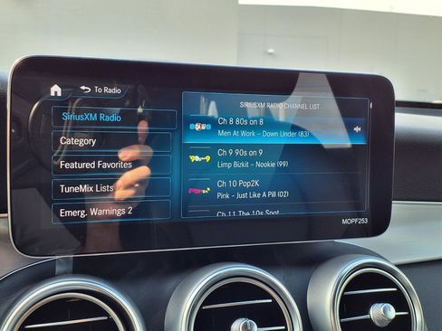 Used 2022 Mercedes-Benz GLC 300 GLC 300 image 6