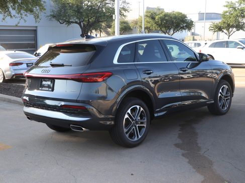 Used 2025 Audi Q5 Premium Plus image 10