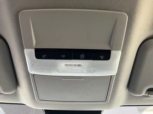 Used 2025 Nissan Sentra S image 15