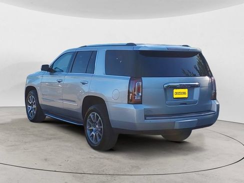 Used 2017 GMC Yukon Denali AWD/4WD image 3