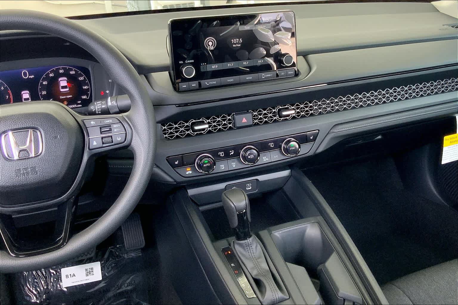 Used 2025 Honda Accord SE image 6