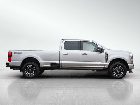 Used 2024 Ford F250 Platinum image 6