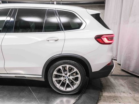 Used 2021 BMW X5 xDrive40i w/ Convenience Package AWD/4WD image 9