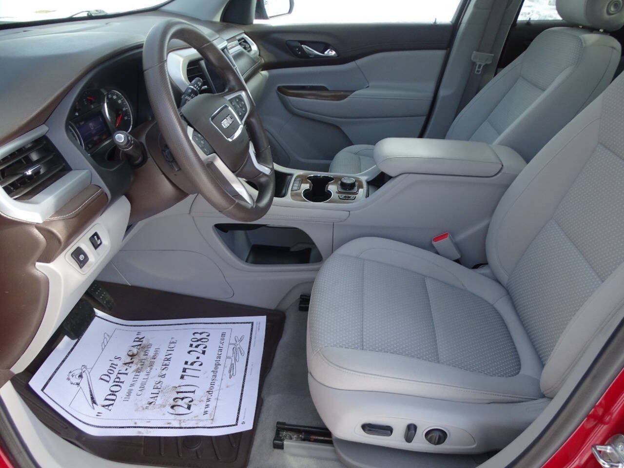 Used 2023 GMC Acadia AWD SLE image 14
