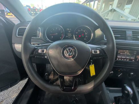 Used 2017 Volkswagen Jetta S FWD image 15