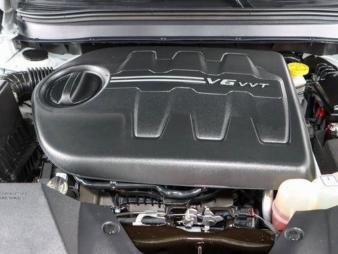 Used 2022 Jeep Cherokee Limited AWD/4WD image 30