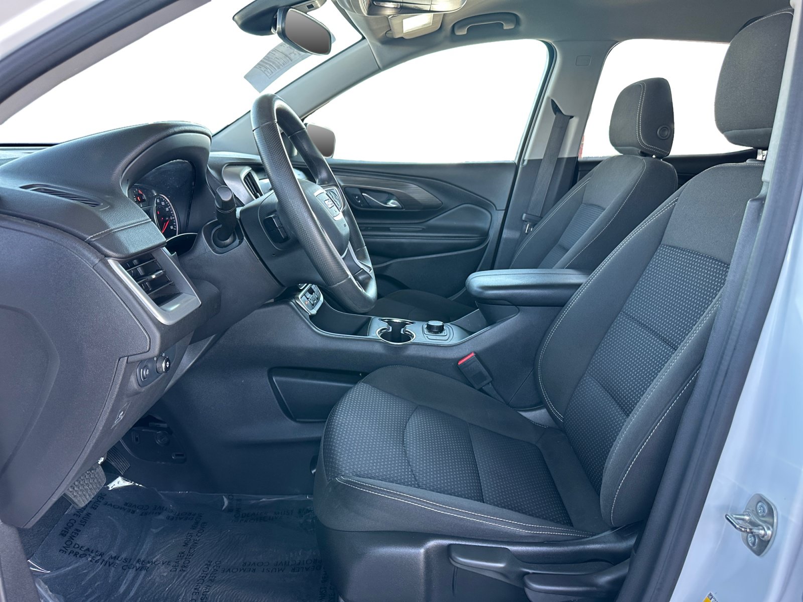 Used 2024 GMC Terrain SLE FWD image 9