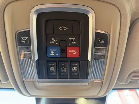 Used 2019 RAM 2500 Limited image 33