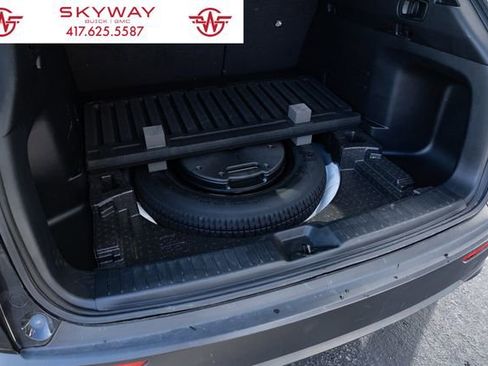 Used 2025 MAZDA CX-50 AWD 2.5 S w/ Premium Package image 18