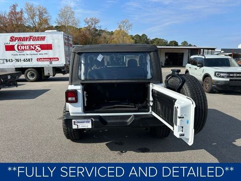 Used 2021 Jeep Wrangler Sport image 7