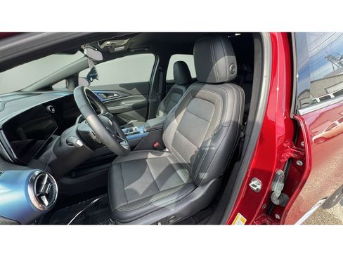 Certified 2025 Chevrolet Equinox EV LT w/ Convenience Package image 23