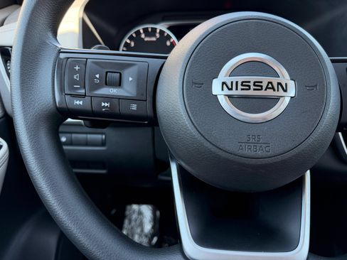 Used 2021 Nissan Rogue SV AWD/4WD image 40