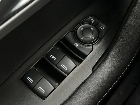 Used 2023 Chevrolet Blazer LT FWD image 44