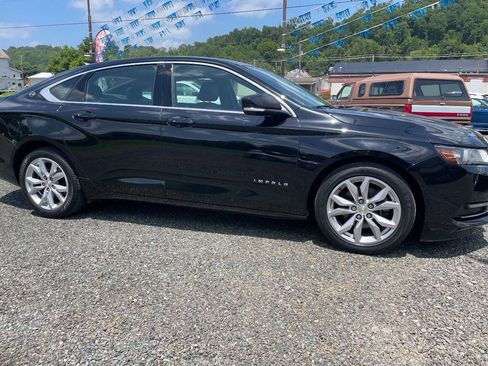 Used 2018 Chevrolet Impala LT FWD image 2