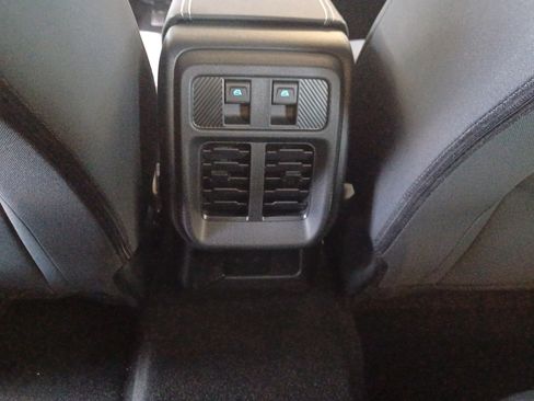 New 2025 Ford Bronco 4-Door image 17